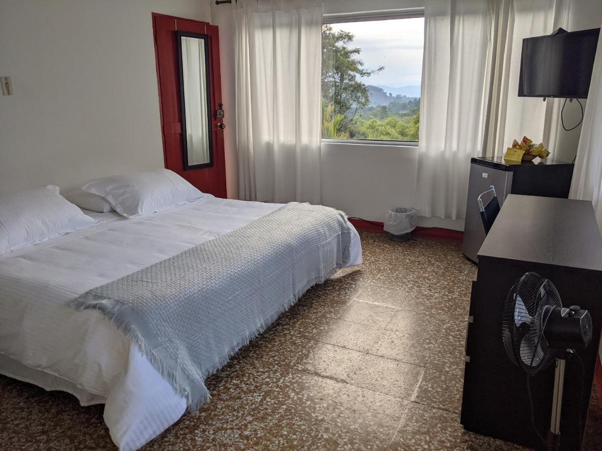 הוילה Chinchiná Hacienda Guayabal מראה חיצוני תמונה